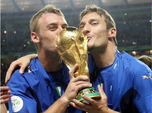 Happy 32nd bday to Daniele De Rossi Forza Azzurri - Forza Roma 