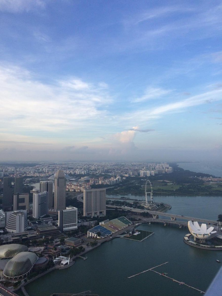 SJVanders's tweet image. An amazing view last night @1-altitude #singaore #mitreap #MITREAP_c2 @paolacuneo @LauraParker01 @timothy_barnes