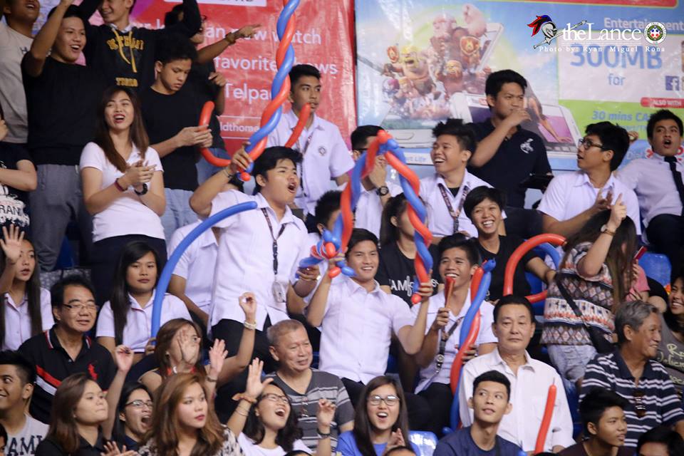 Reeyynneeiill's tweet photo. Very Supportive to my SCHOOL! #ArribaLetranBeatPerpetual #FiveDashZero #ArribaLetran http://t.co/7Em5vdKKNX