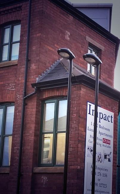 smplatts's tweet photo. Nice to see @SheffCouncil wisely spending the street lighting budget http://t.co/K3yIz2Nctk