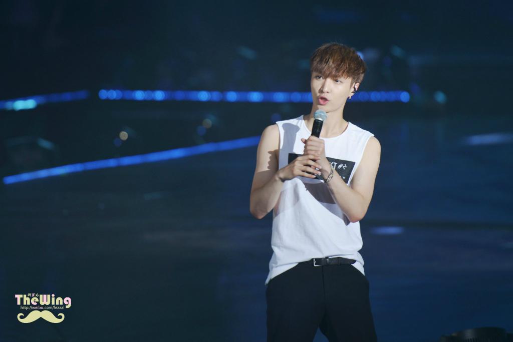 CKqJ27XUAAAyFay.jpg:large