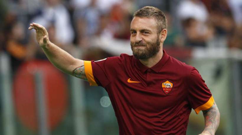 Happy birthday to the best CDM in the world, Daniele De Rossi. A skillful and loyal footballer who turns 32 today. 