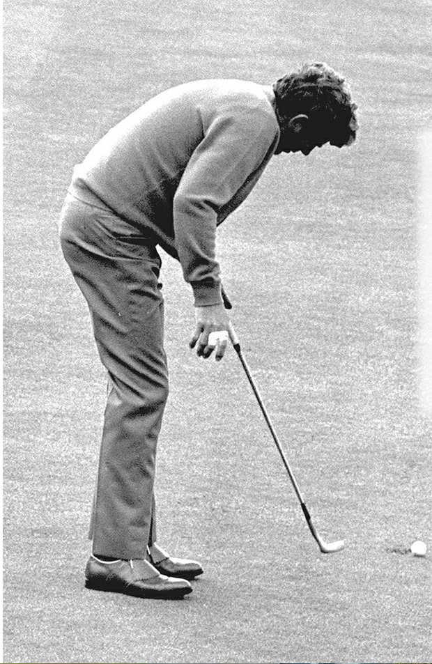 Happy 82nd birthday to Doug Sanders, a 20-time winner but sadly all too many Major Championship near misses. 