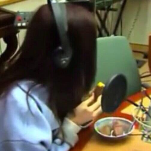 seojoo_628bot's tweet photo. ▼＊ 健康管理が好きで、ハンバーガーを食べたら死ぬ、とメンバーに言い放った。サツマイモは代名詞だが、本人は飽きている。https://t.co/OXA9KiKPNl