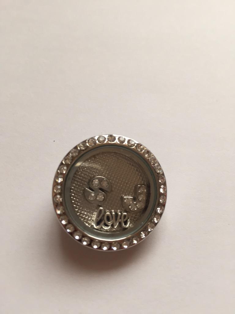 FloatingGems's tweet image. New snap locket #floatinggems