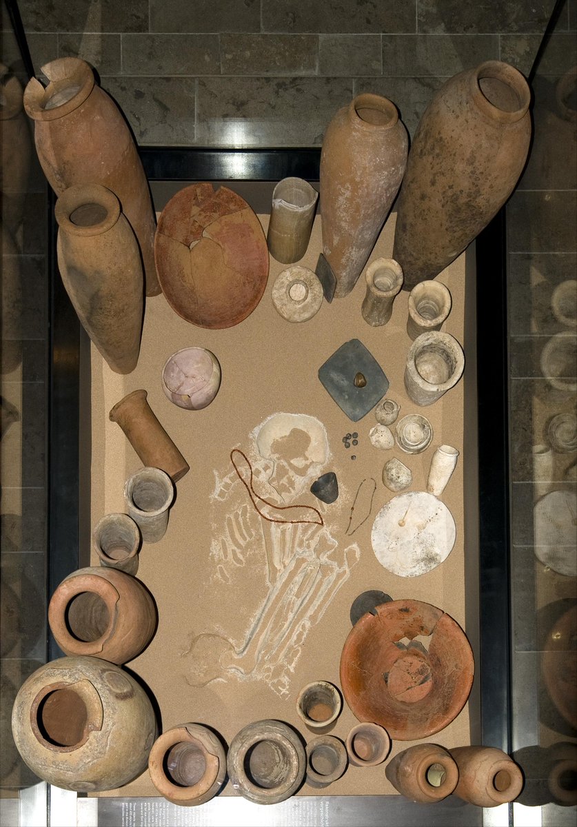 smaek_muc's tweet image. #dayofarch - Do you know our reconstructed pre-dynastic burial from Minshat Abu Omar?
