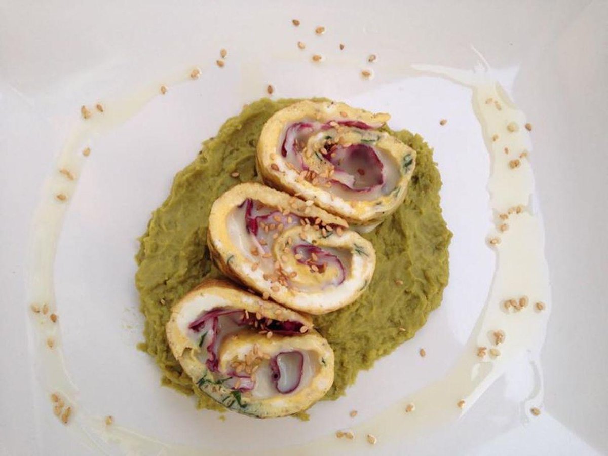 theshukran's tweet image. Omelet roll with pea cream
Follow #CookingWithSiham on theshukran.com
#TheShukran, the world is in our hands.