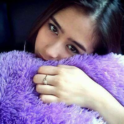 frozen388's tweet photo. Prilly latuconsina http://t.co/hvjtr2aOFH