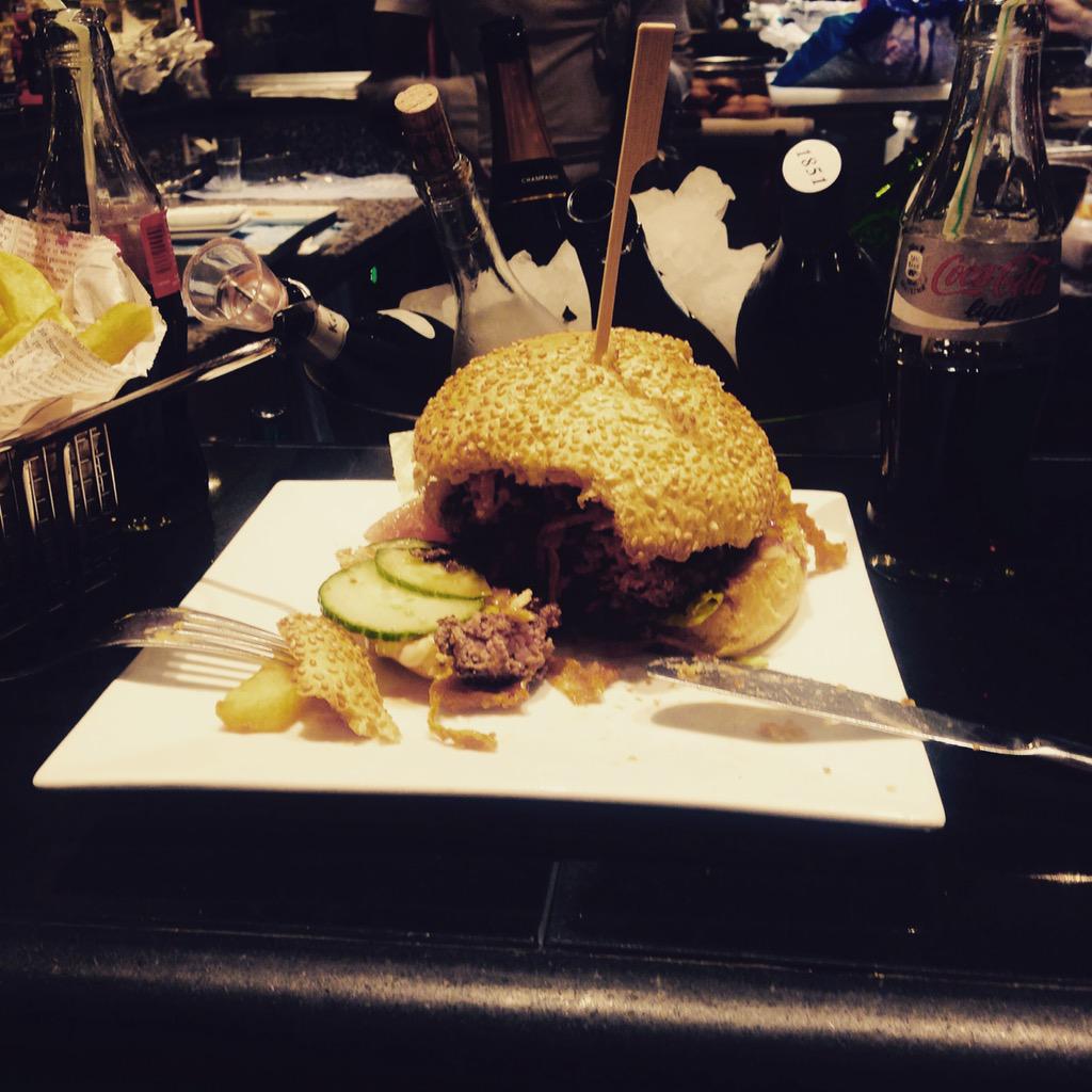 aimeechowberlin's tweet photo. Working on my #BeachBody @Kadewe #INeedAMumu http://t.co/twvWtORpzO