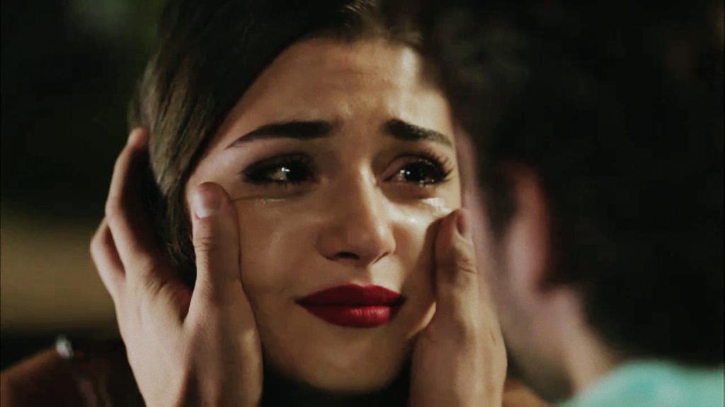 berkatandelisii's tweet photo. #güneşinkızları @handemiyy @burcu_ozberk 

★ SELİN in ağlaması diyenler FAV

★NAZLI nın ağlaması diyenler RT http://t.co/iTuFcdarZ6