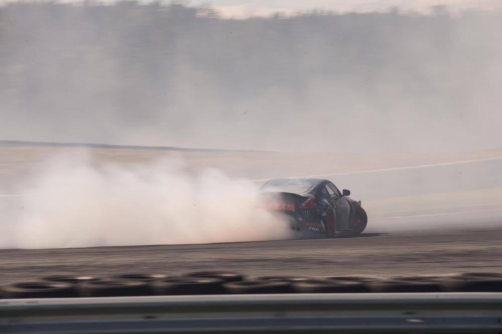 Japspeed's tweet photo. So whose got that #fridayfeeling! 
What are you doing this weekend?
@Maxxis_Tyres @Seibon_Carbon @Snapon_Tools http://t.co/qthSkdajxj