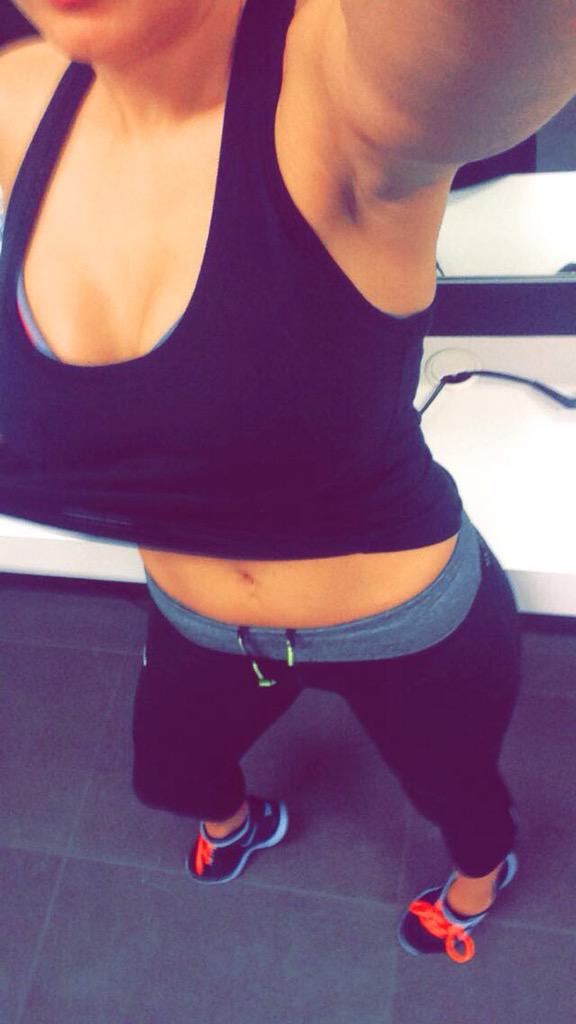 Mis_Charlie's tweet photo. Loved my first day back in the gym #FitFeels โบ๏ธ http://t.co/CLftRQrJjL