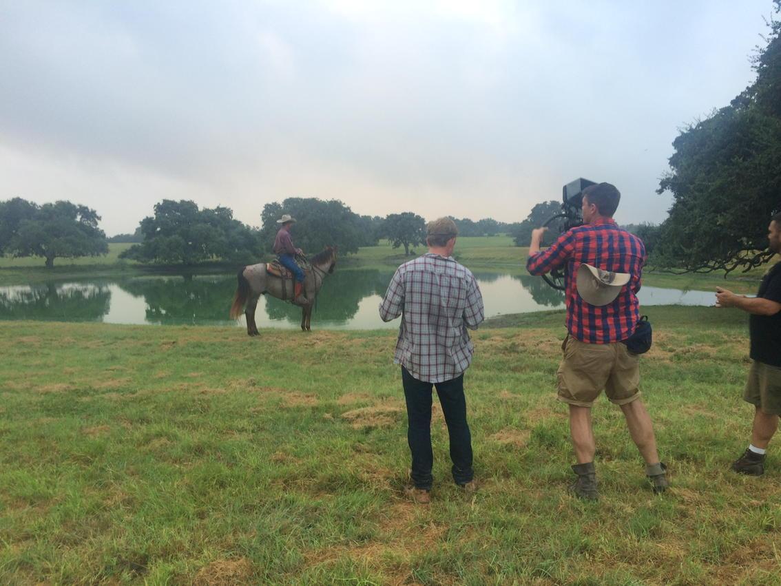 BeefLovingTX's tweet photo. Back at it today with @txrancher93! #videoshoot #TexasStories http://t.co/IkmMSAATbx