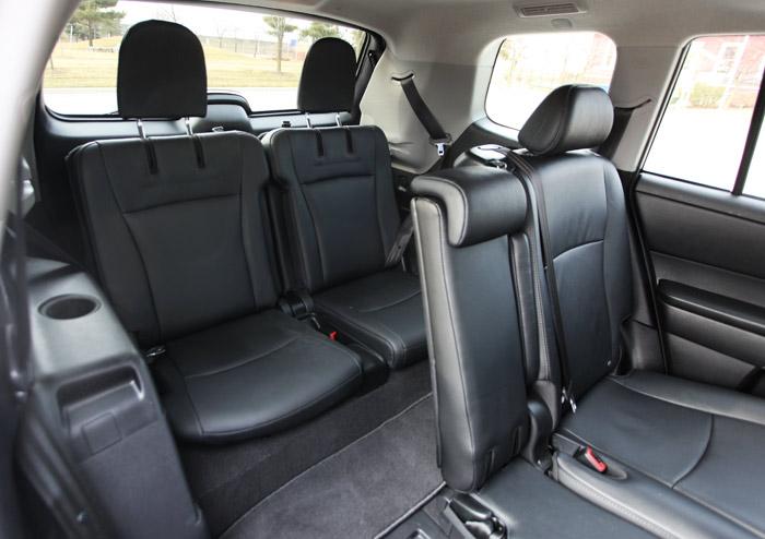 GoKaargoSp's tweet photo. Why does your car have all these seats? To carry stuff, obviously!!! Rent out those seats; carry stuff for neighbors! http://t.co/aGni4rJkgj