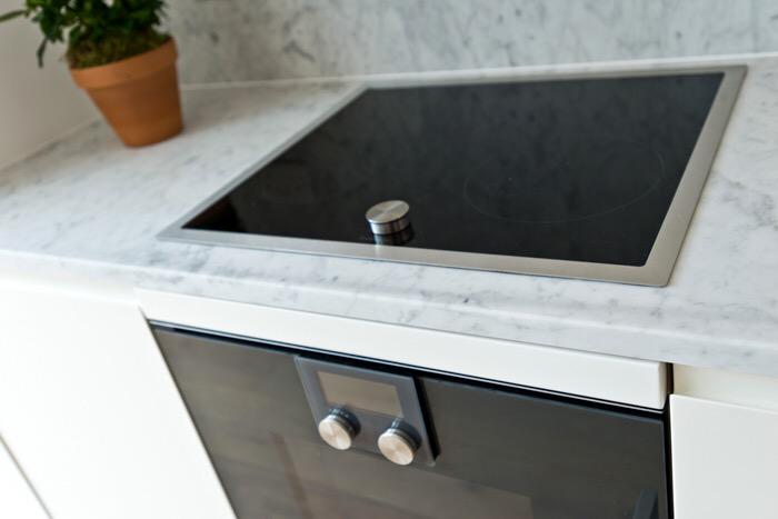 tomtiggy's tweet photo. @hispecdesign big thanks for providing the appliances for our custom build kitchen: gallery http://t.co/x1TjGGv6c0 http://t.co/SjtZpJAANv