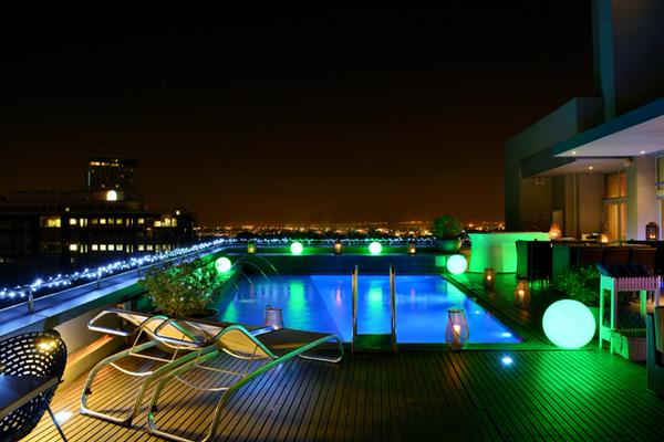 Central_One's tweet photo. Come and enjoy your Friday Eve with our 2 for 1 cocktail special while enjoying the spectacular view and Resident DJ http://t.co/JAMXt4CL4N