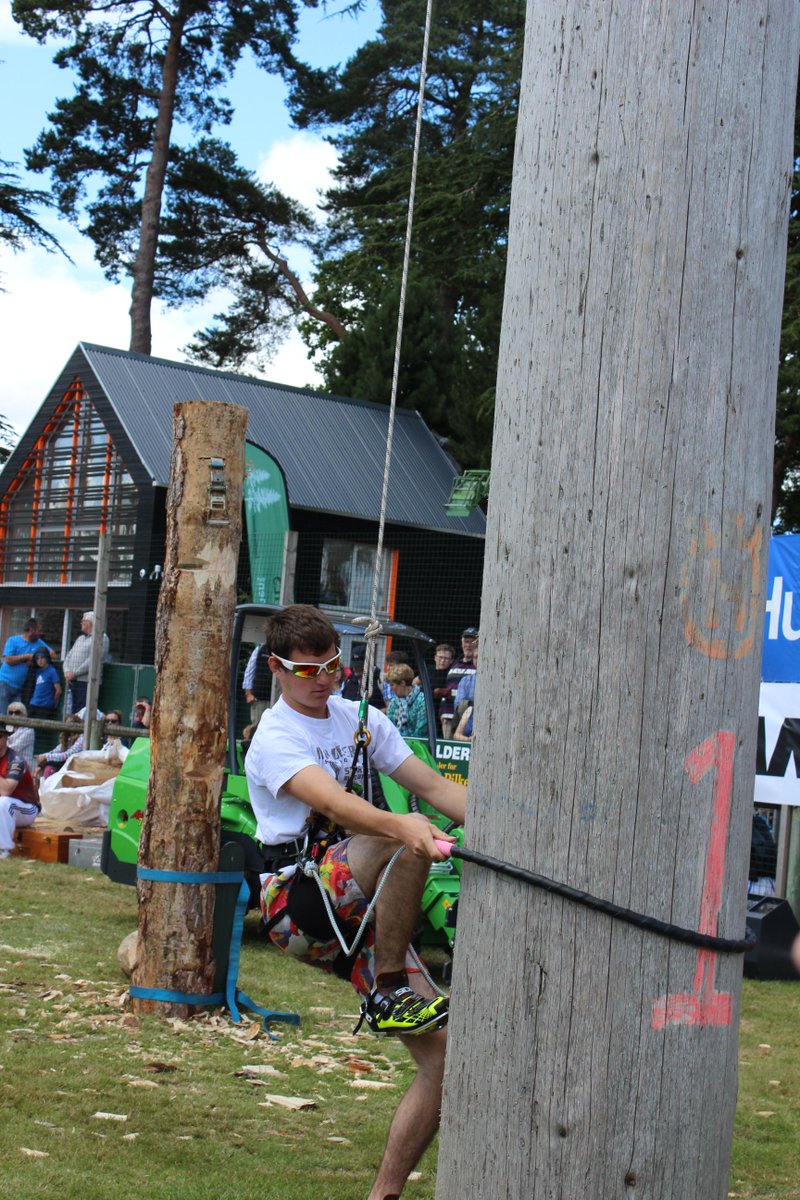 RHC_Alumni's tweet photo. Some fantastic #poleclimbing skills from Forestry&Arb alumni Dan Whelan & Leigh Dewey@ #RWAS15, great to meet u both! http://t.co/p2mlqG2edn