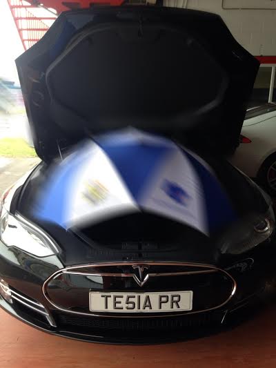EVisionEVs's tweet photo. #FrunkFriday Can you guess whats in #evrent #frunk this Friday? #fridayfeeling http://t.co/ZTzgdcNaL6