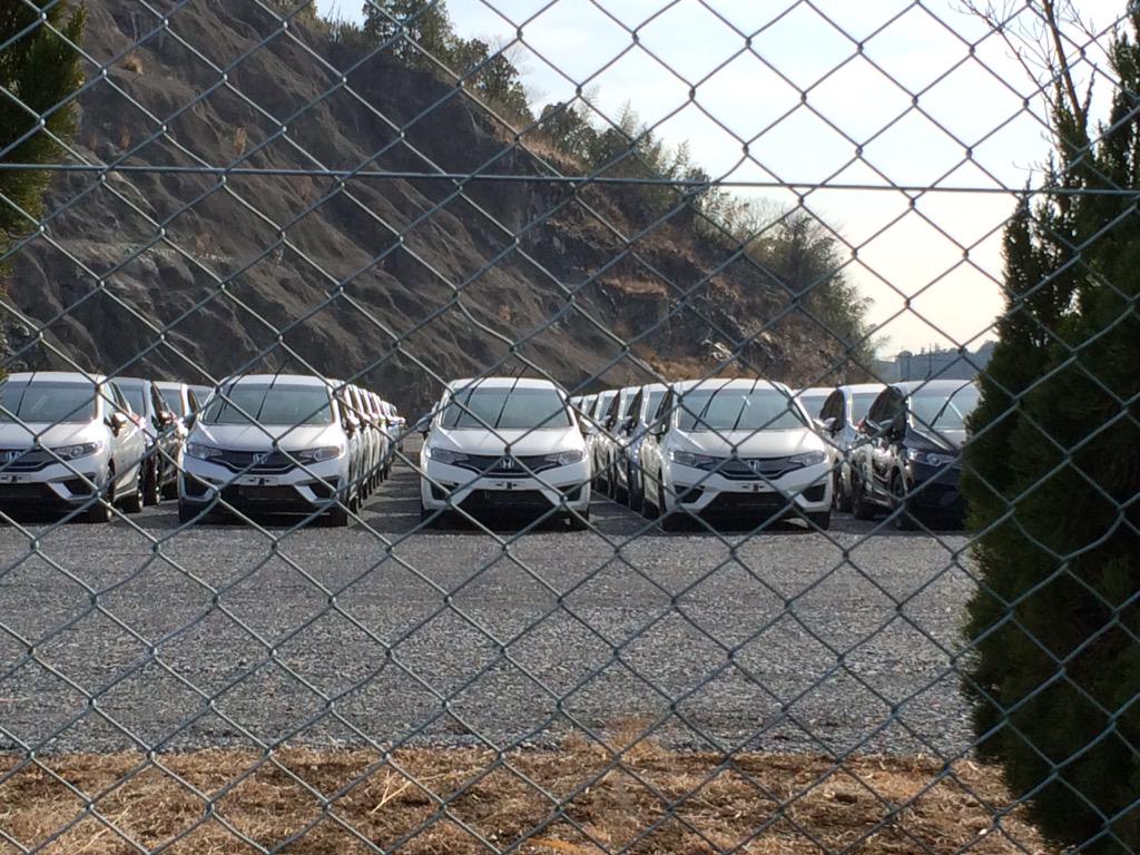 ソード Twitterren 埼玉県各地でホンダ車の在庫車保管庫が多数発見される フィット ジェイドなどが野ざらしで絶賛保管中 Togetterまとめ Http T Co Lqmfgxjvyi 15年2月の段階で埼玉県某町にも放置 Http T Co Qq4crlerkc