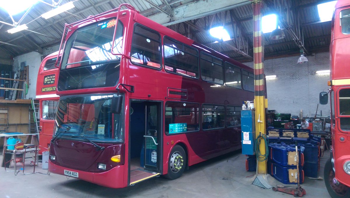 First of the <a href="/reading_buses/">Reading Buses</a> painted!