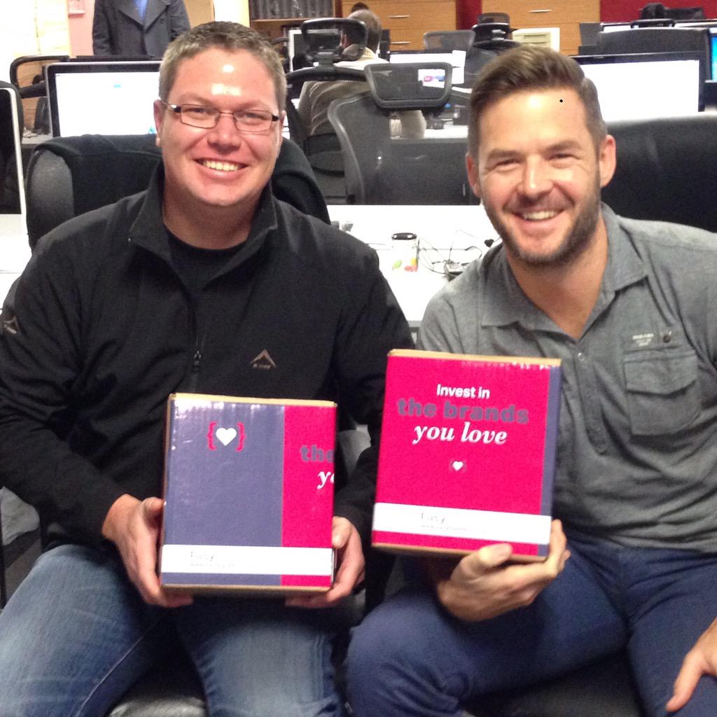EasyEquities's tweet photo. Investing in the brands you love... And drink ;) enjoy! @pauljgt247 @justin_pearse $SAB #EasyLager http://t.co/gFOJsQ6f4E