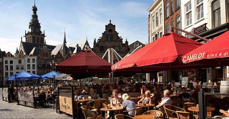 kamers's tweet photo. '#Nijmegen veiligste #studentenstad', gevolgd door #Delft en #Leiden. http://t.co/RqGkMbyjGG http://t.co/mL974JcE1F