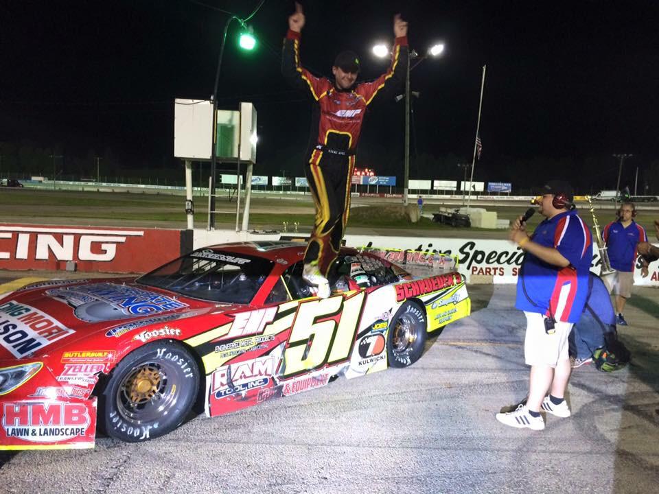 White race winner at Wisconsin International Speedway! #KDDP #pathfinderchassis