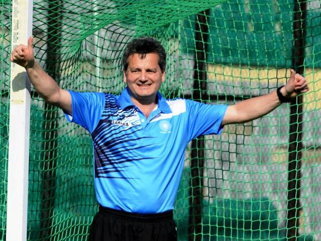 the_hindu's tweet image. #PaulVanAss not to return as #India ’s #Hockey coach
thne.ws/1ImtqiX