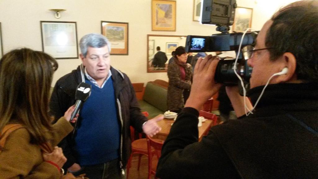 Cesargarzon80's tweet photo. #Ahora @victordegennaro entrevista para el canal #CableExpres de #Salta http://t.co/B8tZ7rZ6ba