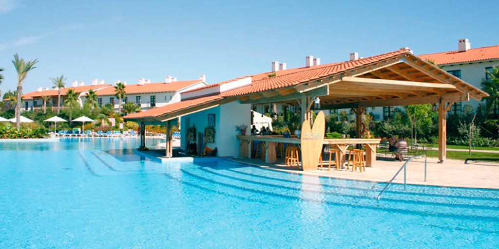 Portaventura_ES's tweet image. En #PortAventura también te tomarás algo con estas vistas, en el bar La Bahía #HotelElPaso