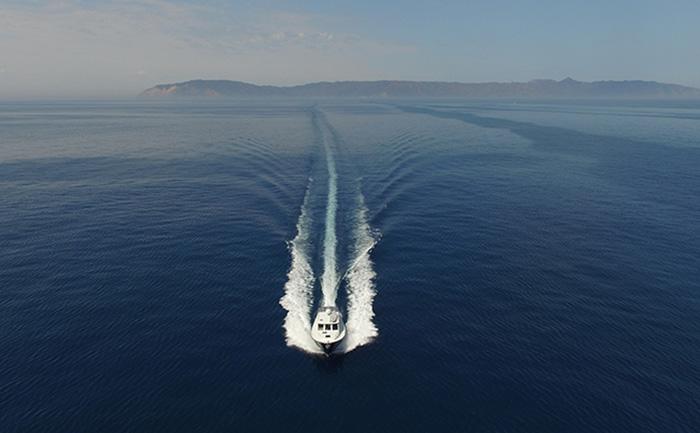This <a href="/TNYachts/">True North Yachts</a> 38 is heading home from Catalina. Where are you headed?