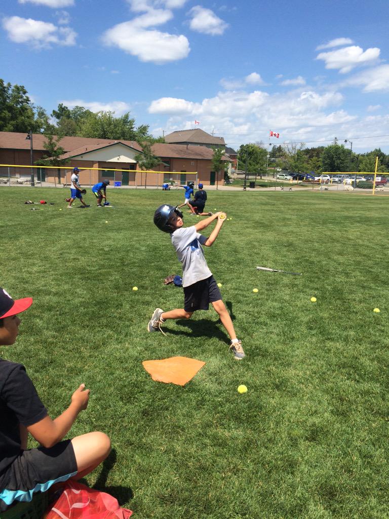 FCBaseballCoach's tweet photo. Great week of camp in Stouffville!! @SBAYankees http://t.co/A4PadaygHJ