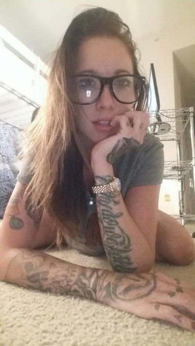 Feeling unpredictable today♡ #callienicole #420talent #420cannababes @420talent http://t.co/t4SVCXA9<a href="/tag/callienicole"class="tags">#callienicole</a><a href="/tag/420talent"class="tags">#420talent</a><a href="/tag/420cannababes"class="tags"><span>#420cannababes</span></a>