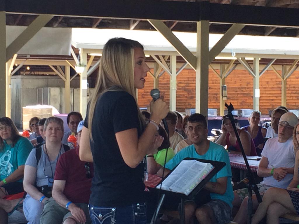 HuntersHopeFDN's tweet image. Enjoying day 3 at @Kingdombound, thank you to all who came to hear @erinkelly12 speak! #kb2015 #kellytough