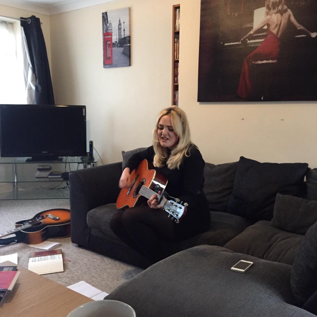 CircusCityRecs's tweet photo. @embamusic73 currently live on @periscopeco tunes everywhere tonight http://t.co/oZx34jzV7C
