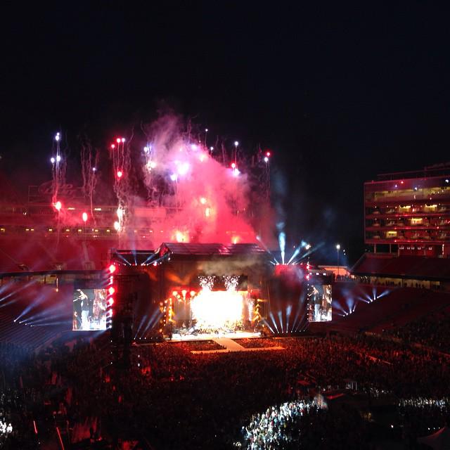 StubHub's tweet photo. Let's start the weekend early. RT for a chance to win a $50 FanCode! #StubHubGiveaway http://t.co/geZAWoX9hn