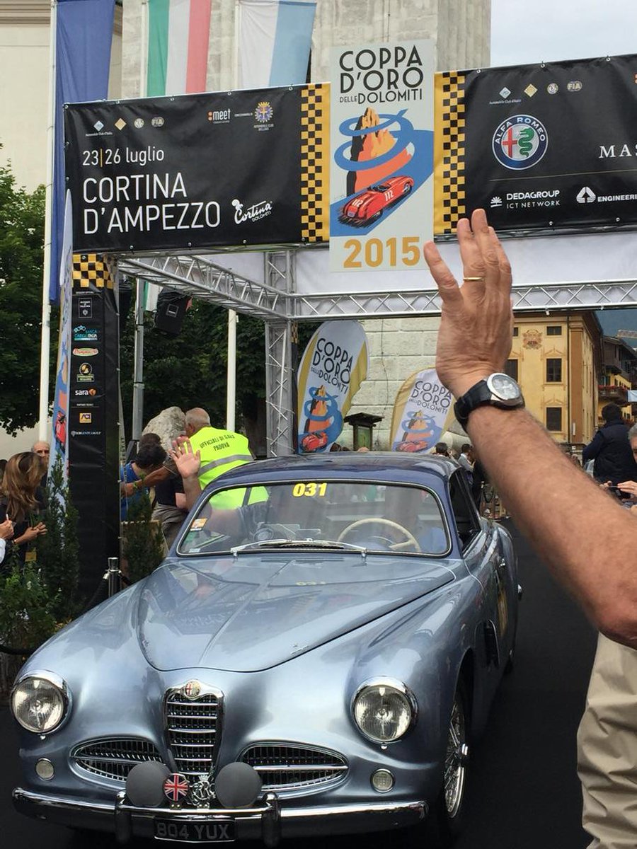 yarnold5's tweet photo. Keith &amp; Barney on tour #cortina #dolomiti http://t.co/NSMe0Ela93