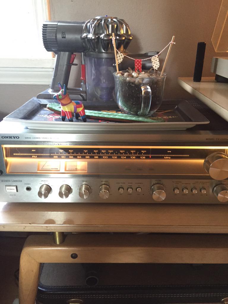 CLEMusicMike's tweet photo. @OyVegh my set up. Got the turntable for like $120 at a store in willoughby and the reliever was $80 on CL http://t.co/lmyAsajj6k