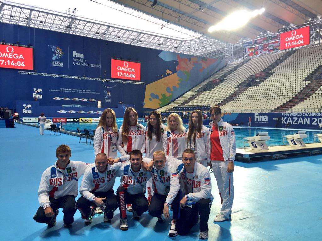 timoshinina's tweet photo. Ждем Путина!!! #greamteam #bestteamever #finakazan2015 #WorldChampionships http://t.co/dIluTszwf9