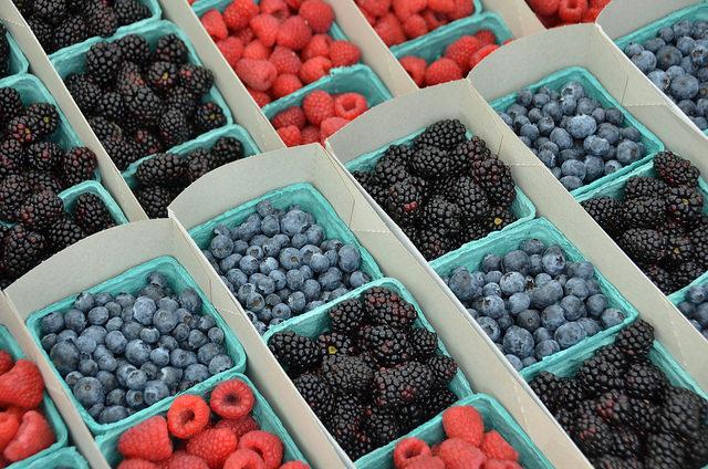 The truth about small, local farms—its more complicated when you think local vs. sustainable—bit.ly/1gRb9jo