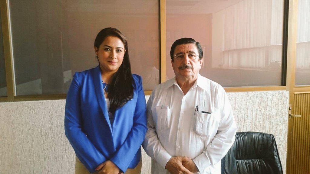 LaGrillaNetwork's tweet image. Pide @TereJimenezE al Director del ISSEA que se concluya el #HospitalHidalgo
 lagrilla.net/2015/07/pide-a…