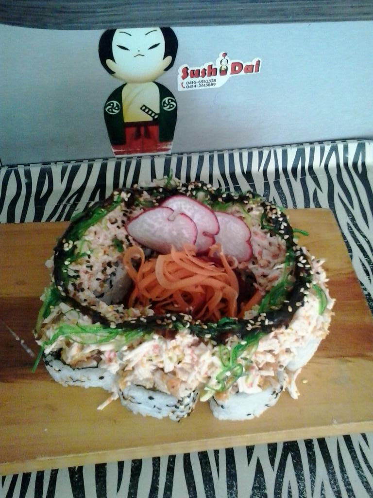 Abrimos desde el 1/2 dia y con Delivery para que puedas comer este rollcito #BigFoot 04166952528
