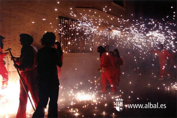 Turismo_Com_Val's tweet photo. Fiestas de Santa Anna, #Albal (22-28 Julio) #verano http://t.co/ZH5hxtIzep http://t.co/6LiJo9tGHA