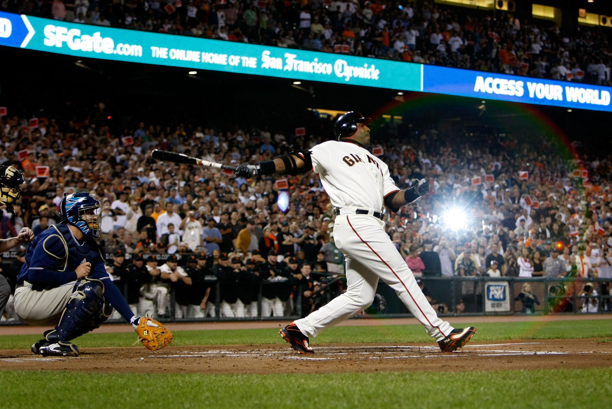 Happy Birthday to the Home Run King, Barry Bonds!  
