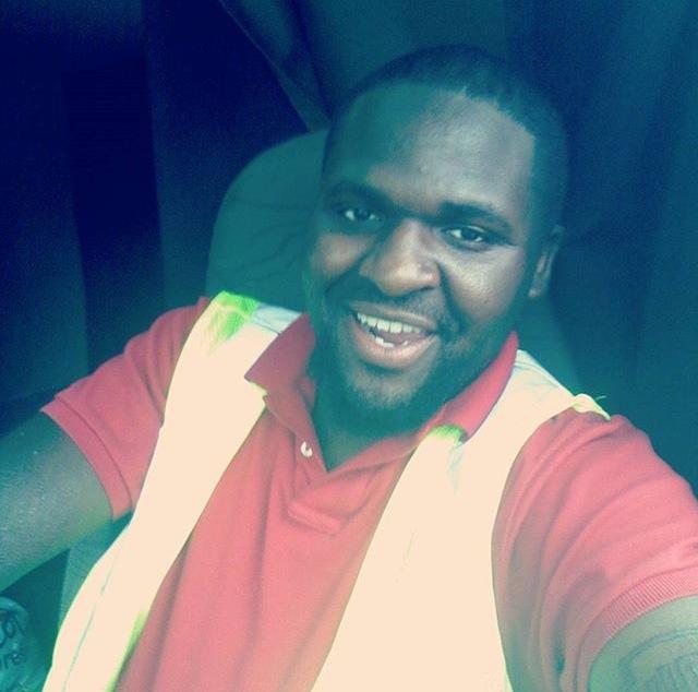 SabinaKuriakose's tweet photo. "No kids, no record,always had a job." Family grieves 25 y/o Rasheem Richardson shot 12 times as he left friends home http://t.co/wOvNn6Gcci
