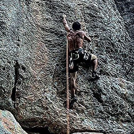 liked Quins temps... Haure de tornar a posar les piles. #climb #climbing #climbingtime #sport #escalada #rock #trai…