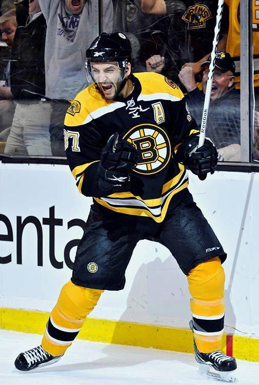 Happy birthday to the man, the myth, the legend Patrice Bergeron 