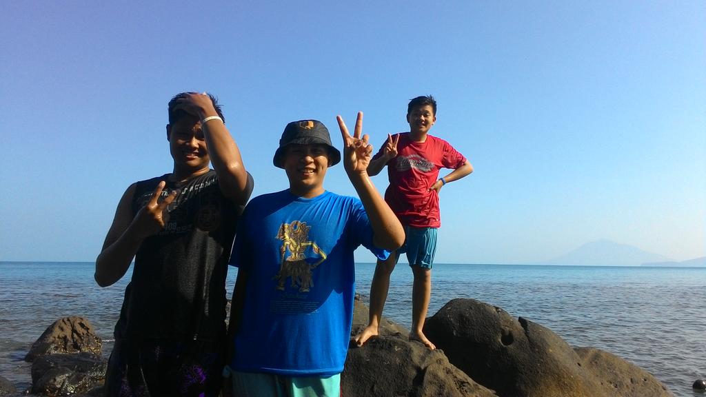 scream_dio's tweet photo. Tukang rongsok =)) http://t.co/L521qeDD8e