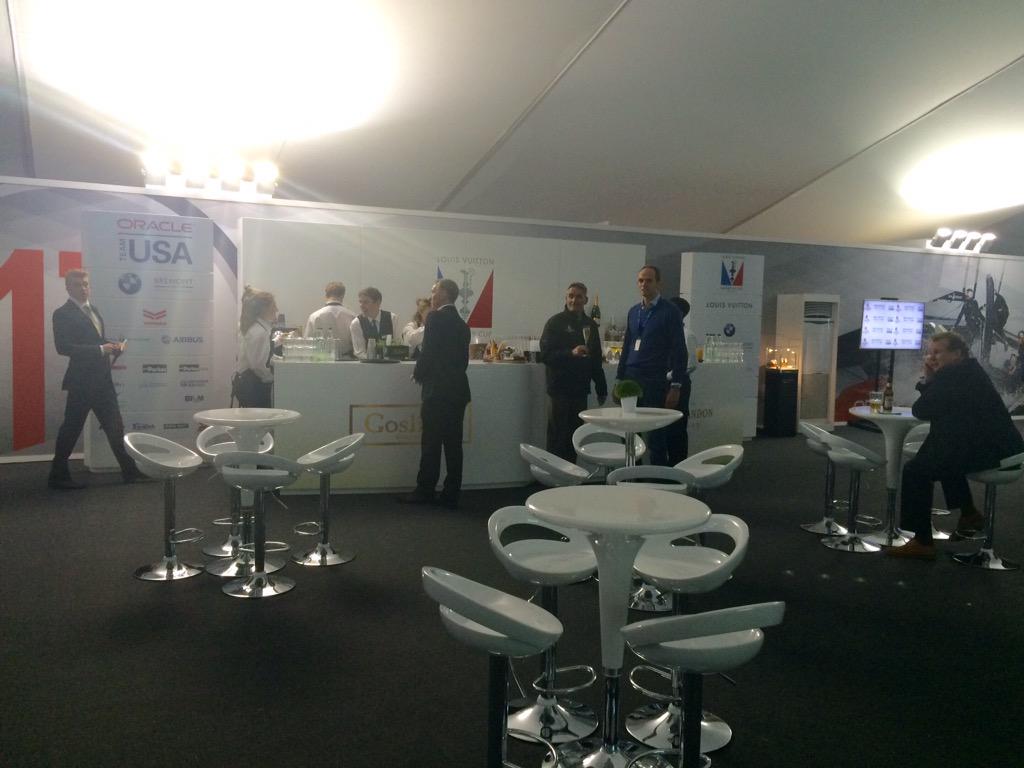 Bremont's tweet photo. Day 2 @acwspmth complete and now ready for the #Bremont drinks reception in #ClubAC @americascup @OracleTeamUSA http://t.co/LYH3WEAmWf