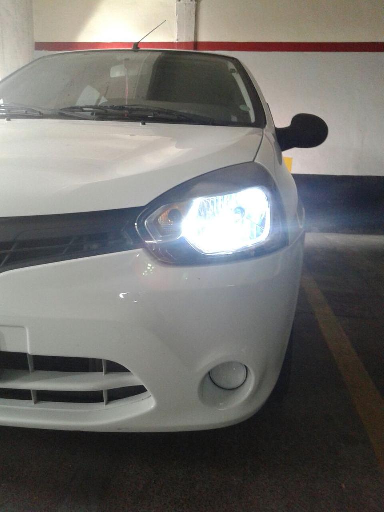TodoLedMG's tweet photo. ¿Queres que tu auto luzca así? Con nuestras luces Led T10 de 9 LED ahora podes! A solo $60! http://t.co/Fb9u7YnZQn
